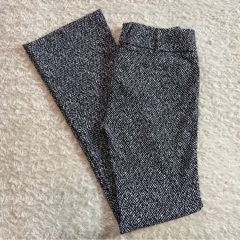 New York & Co 7th Avenue Suiting Collection Black and White Flared Pants Size 4